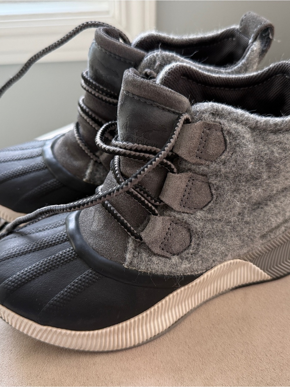 Sorel Kids Gray Out ‘n About Boots